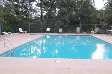 37 Glastonbury Dr unit U105, Nashua, NH 03063 - photo 3