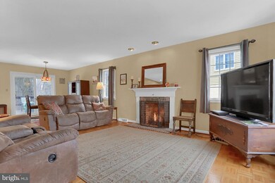 4 Pine Tree Ct, Reading, PA 19607 - photo 3