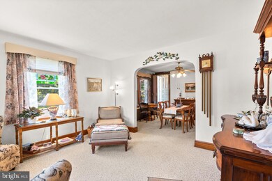 5576 Ashbourne Rd, Halethorpe, MD 21227 - photo 5