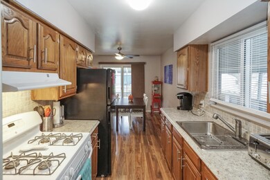 3212GlenbrookDrMLS-15
