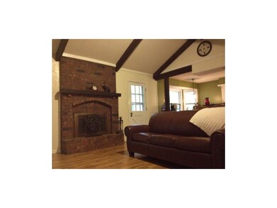 6204 Hallet St, Shawnee, KS 66216 - photo 4