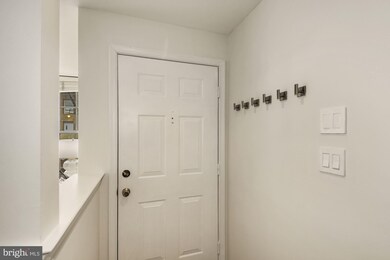 1900 Kalorama Place NW unit 55, Washington, DC 20009 - photo 4