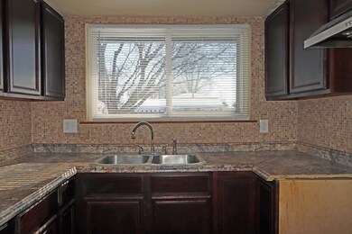 4850 Warminster Dr, Columbus, OH 43232 - photo 7