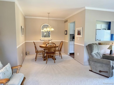 11755 Shenandoah Dr, South Lyon, MI 48178 - photo 5