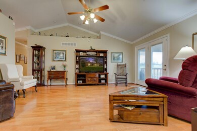 229 Palmer Dr, Frankfort, KY 40601 - photo 6