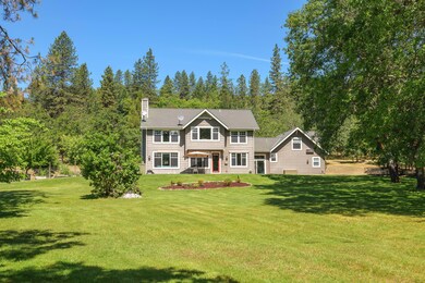 375 Mountain Paradise Dr, Grants Pass, OR 97526 - photo 2