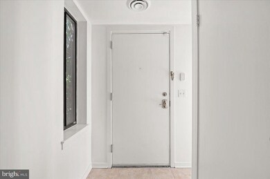 3 Washington Cir NW unit 107, Washington, DC 20037 - photo 4