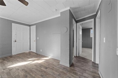 4337 Edith Ln unit F, Greensboro, NC 27409 - photo 4