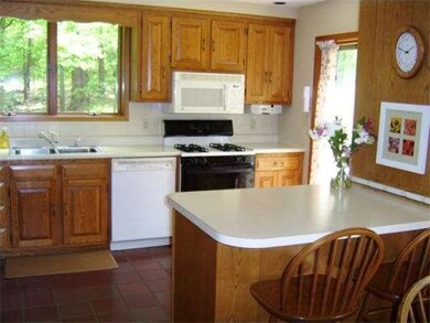 5 Waldingfield Rd, Georgetown, MA 01833 - photo 6