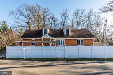 123 Hazel Ave, Folsom, PA 19033 - photo 4