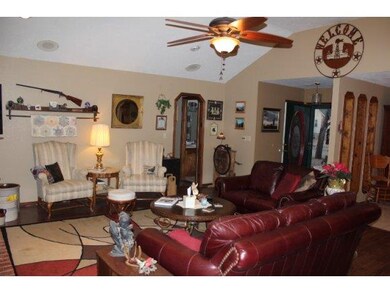 415 N Otis Ave, Elk City, OK 73644 - photo 6