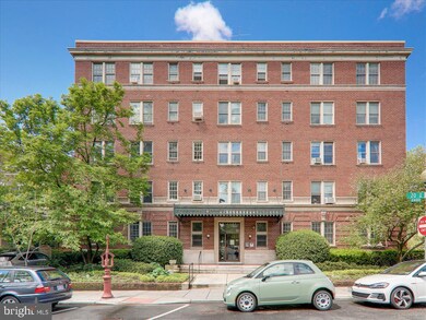 2456 20th St NW unit 301, Washington, DC 20009 - photo 2