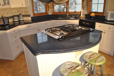 11 Woodridge Dr, Albany, NY 12211 - photo 7