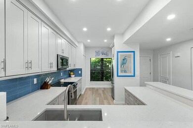 310 La Peninsula Blvd unit 310, Naples, FL 34113 - photo 5