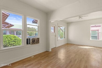 LIving/dining area
