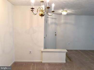 809 Stratford Way unit F, Frederick, MD 21701 - photo 3