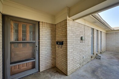 849 Edgehill Dr, Hurst, TX 76053 - photo 4