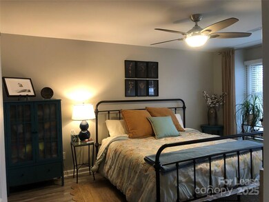 9801 Emerald Point Dr unit 7, Charlotte, NC 28278 - photo 2