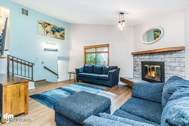 05-Living Room_ELI01552