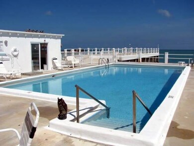 Large Oceanfront Pool