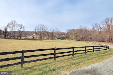 35583 Windover Hill Ln, Round Hill, VA 20141 - photo 7