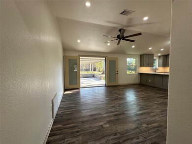 5803 Greencraig Dr, Houston, TX 77035 - photo 6