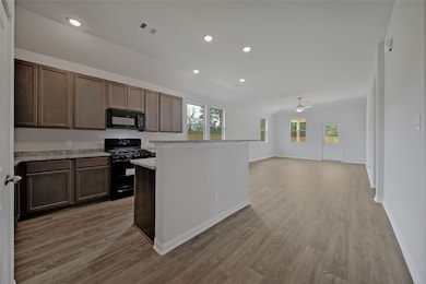 11069 Patriot Ct, Cleveland, TX 77328 - photo 5