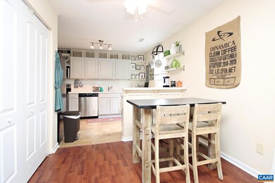 1508 Villa Terrace unit E, Charlottesville, VA 22903 - photo 3