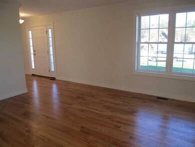 27 Jenna Way, Cumberland, RI 02864 - photo 3