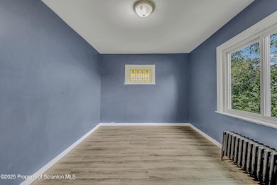 826 Moltke Ave, Scranton, PA 18505 - photo 7
