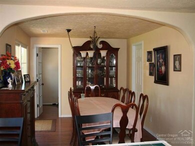 63215 Cimarron Dr, Bend, OR 97701 - photo 4