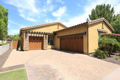 Side 3 Car Garage