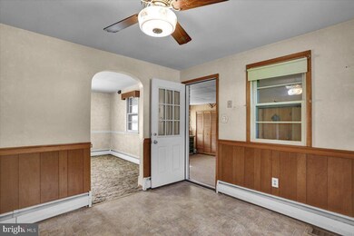 2029 Farmington Ave, Pottstown, PA 19464 - photo 6