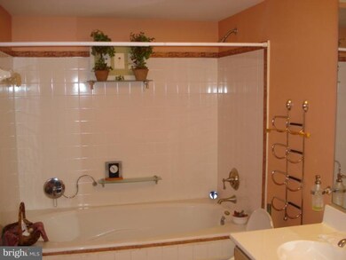 12225 Fairfield House Dr unit 107C, Fairfax, VA 22033 - photo 7