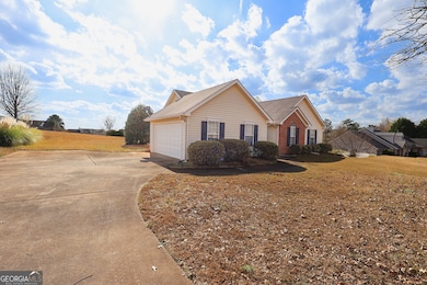 313 Harris Ave, Locust Grove, GA 30248 - photo 5