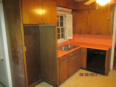 Kitchen 1
