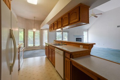 21 Bridgeview Dr, Kimberling City, MO 65686 - photo 4