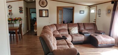 405 Nesvik St, West Union, IA 52175 - photo 5