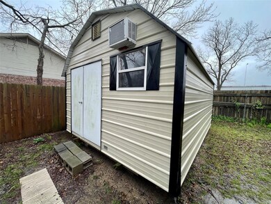 112 E 8th St, Bonham, TX 75418 - photo 6