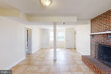 211 Regency Cir, Linthicum Heights, MD 21090 - photo 3