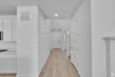 2065 E Burger St unit 1247, Lake Point, UT 84074 - photo 3