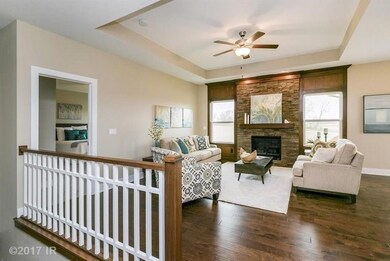 9635 Marnewood Dr, Johnston, IA 50131 - photo 7
