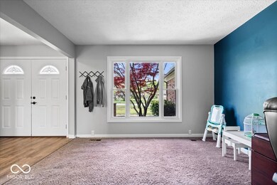 7263 Hidden Valley Dr, Plainfield, IN 46168 - photo 4