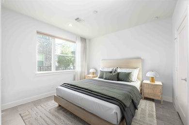 2471 W 11th St, Houston, TX 77008 - photo 4