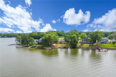 No other main channel home compares to this home at this price. If you miss this opportunity, you might not get another chance for years.
