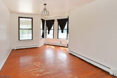 100 N 9th St, Newark, NJ 07107 - photo 2