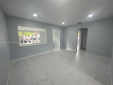 27 NE 5th Ave unit 29, Hialeah, FL 33010 - photo 3