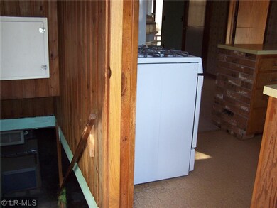 1 Entry to Kitchen & Basement Stairs