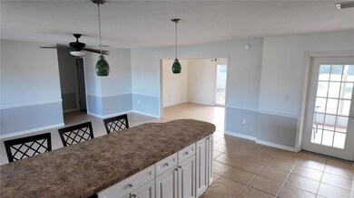 4536 MacEachen Blvd unit 3, Sarasota, FL 34233 - photo 4