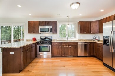 104 Ridgecrest Dr, Greenland, NH 03840 - photo 4